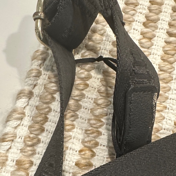 Juicy Couture Black and Blue Sequin Crossbody Bag - Picture 4 of 11